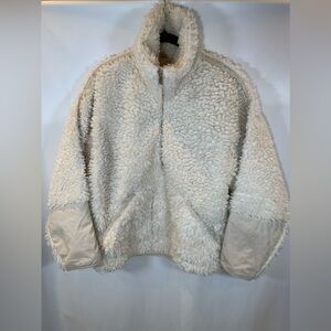 Abercrombie Fitch Women's Sherpa Pullover Sweater in Cream White Size Small